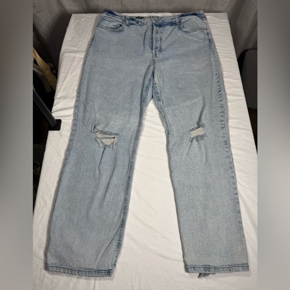 Wild Fable Straight Jeans Women 18 Light Wash Distressed High Rise Grunge Edgy